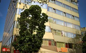 Simm's Hotel - Cityhotel Next To Metro U3  4*